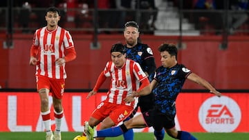 ?liver Torres, junto a Luka Romero.
