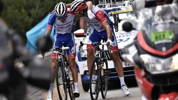 Thibaut Pinot y William Bonnet en el Tour.