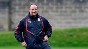 <b>FELIZ. </b>Benítez, en un entrenamiento con el Liverpool en Melwood.
