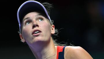 Caroline Wozniacki reacciona durante su partido ante Elina Svitolina en las WTA Finals de Singapur.