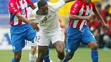 <b>ARCE, UN PORTENTO</B> El 2 de Paraguay ha demostrado frente a Sudáfrica que sigue siendo un carrilero largo de impresionantes cualidades.