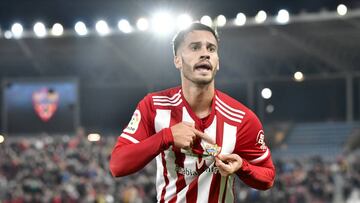 "Si pierdo mañana en el torneo de FIFA, reventaré el mando"