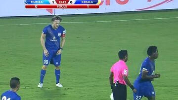 ?Tremendo gol de tiro libre de Diego Forl¨¢n en India!