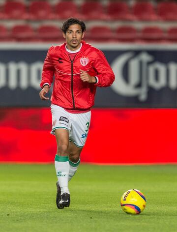 En 2016, con la Fiorentina, estaba tasado en 6 millones de euros y un año más tarde dejó la Serie A tras jugar con el AC Milan. Actualmente, con el Necaxa, tiene un valor de 2.5 mde, lo que se traduce en una perdida del 58.3% (3.5 mde).