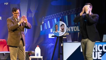 Salvador Illa, candidato a la presidencia de la Generalitat y ex ministro de Sanidad, disparando a Messi en lugar de Raúl de Tomás en el programa del Espanyol 'Perico Que Vola'.