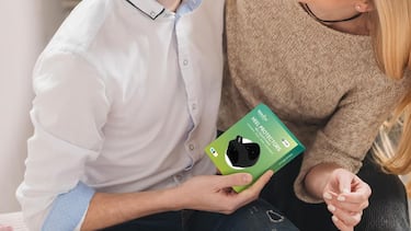 El remedio para evitar la fascitis plantar y otros problemas en los pies: protege el talón y alivia la presión