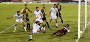 El Espanyol pierde el gran derbi a cambio de otros muy genuinos