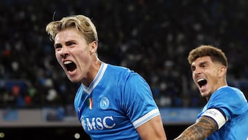 Rasmus Hojlund celebra un gol.