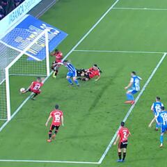 El árbitro validó un gol fantasma de Quique: el segundo del Depor