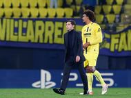 10/12/25 PARTIDO CHAMPIONS LEAGUE JORNADA 6
VILLARREAL - COPENHAGUE COPENHAGEN
FIN DE PARTIDO TRISTEZA SALUDO MARCELINO RENATO VEIGA