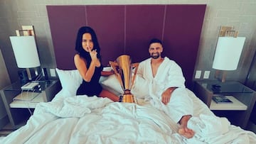 Becky G y Sebastian Lletget celebran el t&iacute;tulo de Copa Oro en Las Vegas, Nevada.