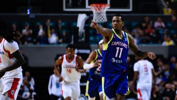 Gary Clark celebra de la victoria de Capitanes CDMX contra Ontario Clippers en la G League.