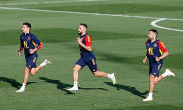 Jesús Navas, Carvajal y Jordi Alba.