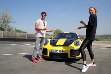 Sharapova y Webber, embajadores de Porsche