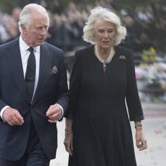 What does Queen Consort mean? How is it different from Queen?