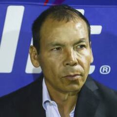 José Cruz: “Necesitamos ganar y que nos echen la mano”