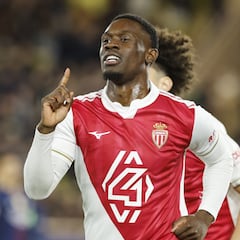 Folarin Balogun supera récord de Chicharito en Champions League