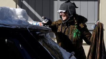 How to save time on those cold winter mornings by getting your vehicle road-ready as quickly as possible.