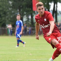 Carlitos, nuevo Pichichi de la liga polaca, adelanta a Igor Angulo