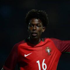 La Juve cierra a Félix Correira