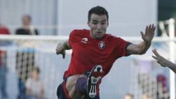 El lateral osasunista Marc Bertrán es baja para medirse al Rayo Vallecano.