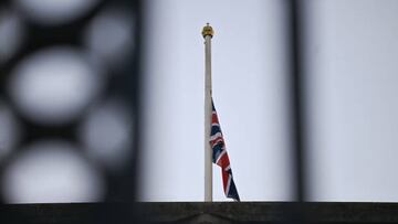 The phrase ‘London Bridge is down’ will be used to inform family members, foreign diplomats and top officials that the monarch has passed away.