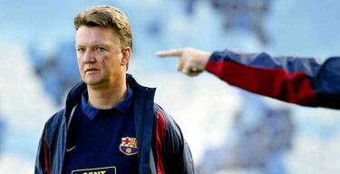 Van Gaal aplazó su jubilación: la libreta sigue abierta