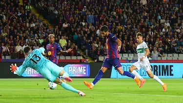 Ferran Torres marca el 2-0 al Elche. 