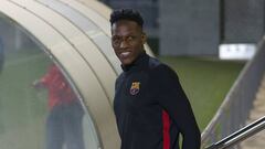 Yerry Mina no debutará en Cornellà: no tiene el transfer