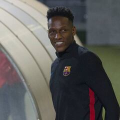 Yerry Mina no debutará en Cornellà: no tiene el transfer