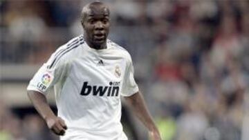 <b>FUTURO INCIERTO.</b> Aunque tiene contrato en vigor hasta 2013, Lass podría abandonar el club este verano.