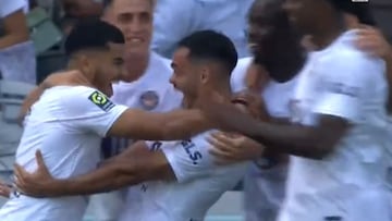 Gabriel Suazo hace esto en Toulouse y todos lo van a abrazar