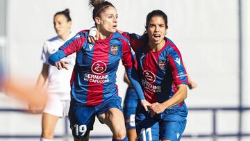 Esther y Alba Redondo, jugadoras del Levante.