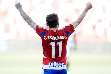 Granada: de diez a catorce fichajes