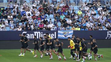 &Uacute;ltimo entrenamiento del M&aacute;laga con p&uacute;blico en las gradas.