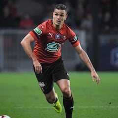 Derbi por Ben Arfa: su agente se reunió con Sevilla y Betis