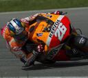 Pedrosa manda en Sepang tanto en seco como en mojado