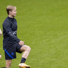 Wijnaldum ya contesta sobre el interés del Barça en ficharle