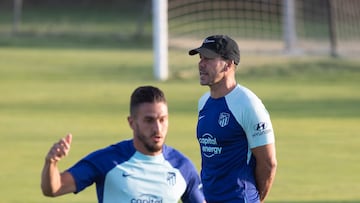 Simeone junto a Koke en un entrenamiento del Atlético esta 22-23.