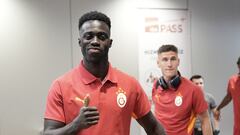 Galatasaray mima a Davinson Sánchez: Renovación y mejora de salario