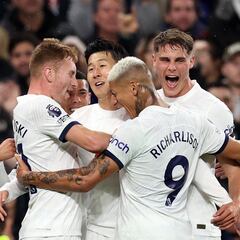El Tottenham toma el liderato de la Premier League