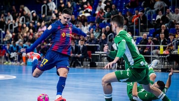 Erick busca un disparo ante el Movistar Inter.