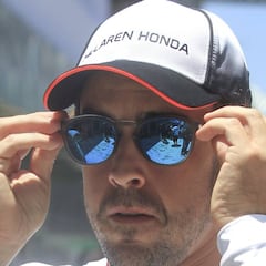 Alonso, de la silla de camping, a operador de cámara en Brasil