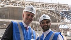 Qatar 2022: Infantino visita el estadio Al Wakrah y el metro de Doha