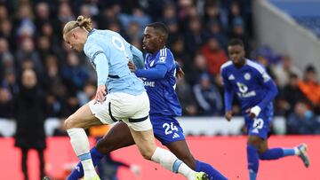 Soumare, contra Haaland.