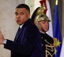 RMC: Mbappé desinfló los rumores de su futuro en la cena del Elíseo