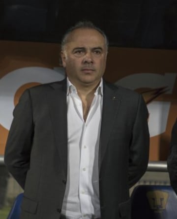 El técnico de Pumas Guillermo Vázquez