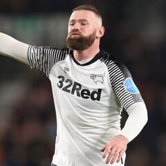 Si cae Benítez... ¡Rooney!