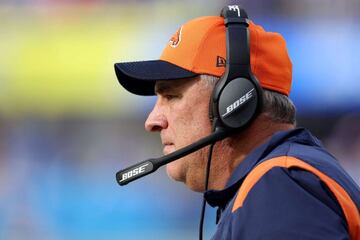 INGLEWOOD, CALIFORNIA - JANUARY 02: Head coach Vic Fangio of the Denver Broncos looks on from the sidelines during the first quarter of the game against the Los Angeles Chargers at SoFi Stadium on January 02, 2022 in Inglewood, California.