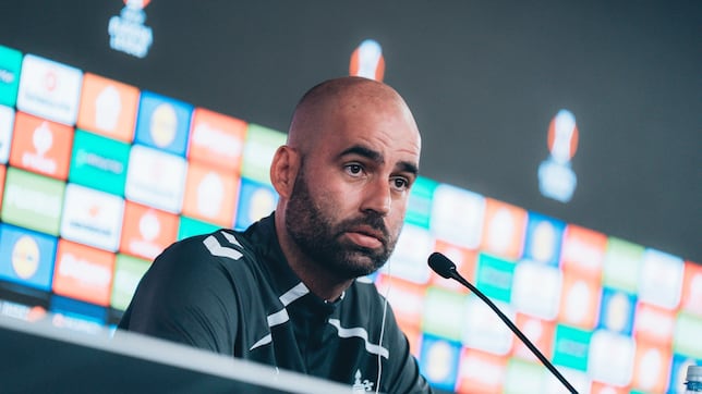 Giráldez: “Tenemos que aprovechar la inercia del Bernabéu”